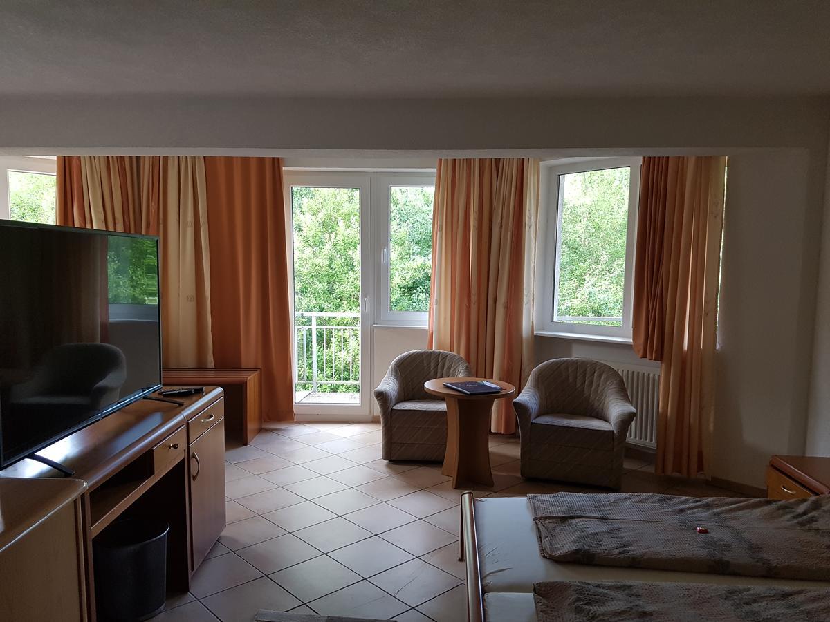 Hotel Zur Engelsburg Hausen-Wied Eksteriør bilde